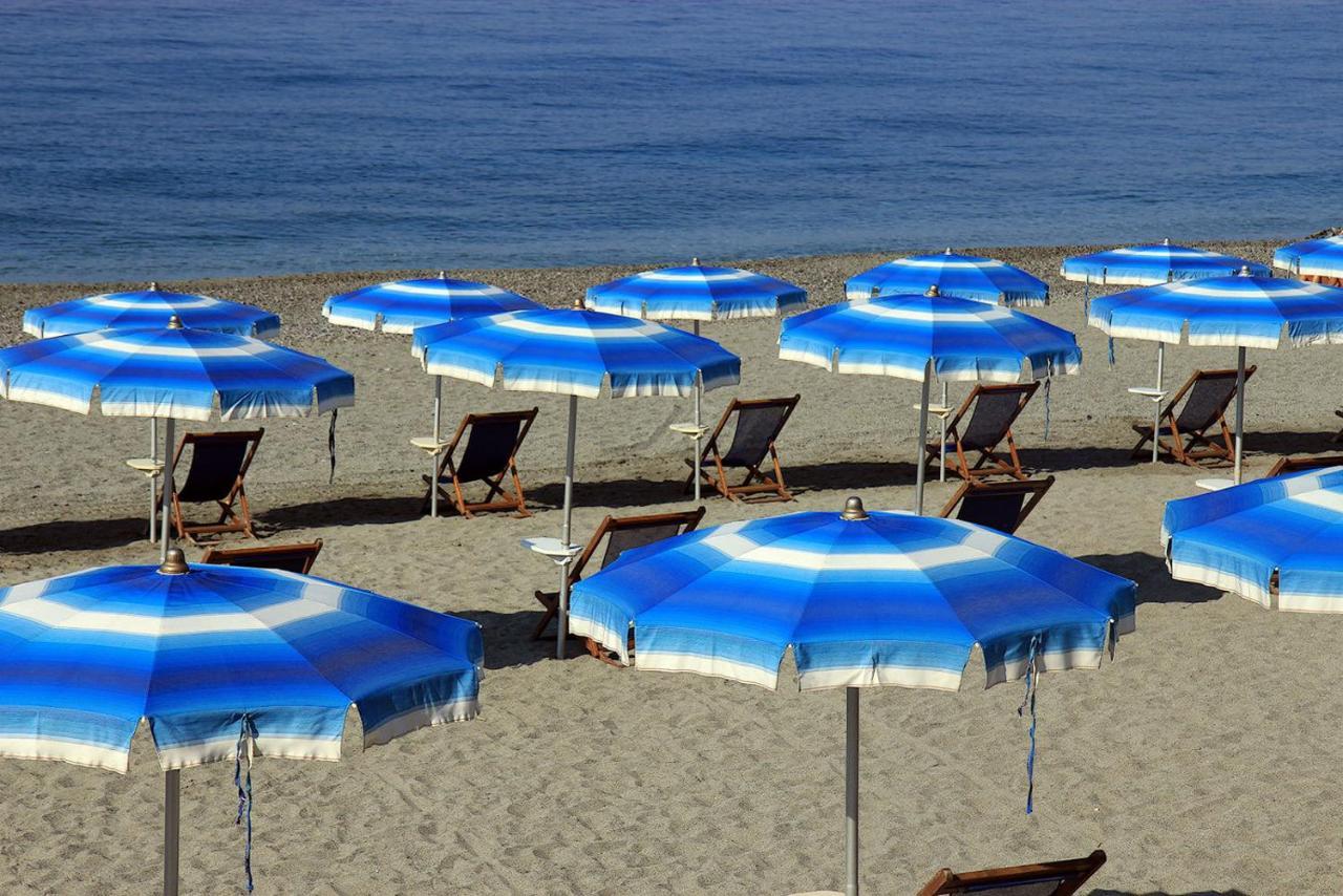 Hotel Bagni Arcobaleno Deiva Marina Dış mekan fotoğraf